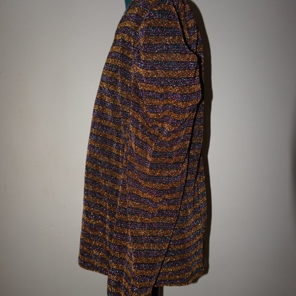 Very Cute Shiny Stripe Shirt - Picture 3 of 4